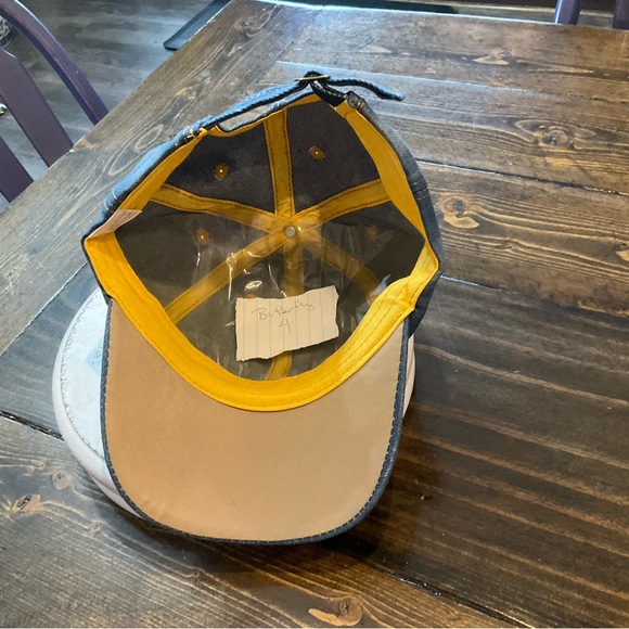 NWOT Source Unknown Denim Cap with Colorful Butterfly - Picture 3 of 3